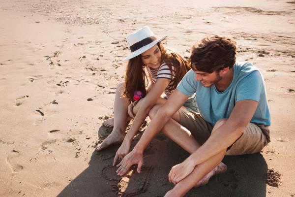 ¡CELEBRA SAN VALENTÍN EN LA PLAYA! Krystal® Beach Acapulco ¡CELEBRA SAN VALENTÍN EN LA PLAYA! Krystal® Beach Acapulco