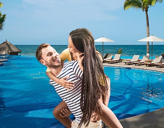 ¡Reserve ahora sus vacaciones de verano! Krystal Hotels & Resorts - 