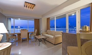 Junior Suite Hotel Krystal Beach Acapulco - 
