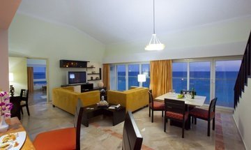 Suite Hotel Krystal Cancún - 