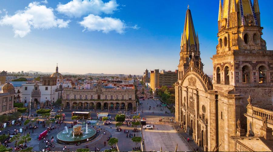 DESCUBRE GUADALAJARA: EL ESCENARIO IDEAL PARA CONOCER MÉXICO Krystal Hotels & Resorts DESCUBRE GUADALAJARA: EL ESCENARIO IDEAL PARA CONOCER MÉXICO Krystal Hotels & Resorts