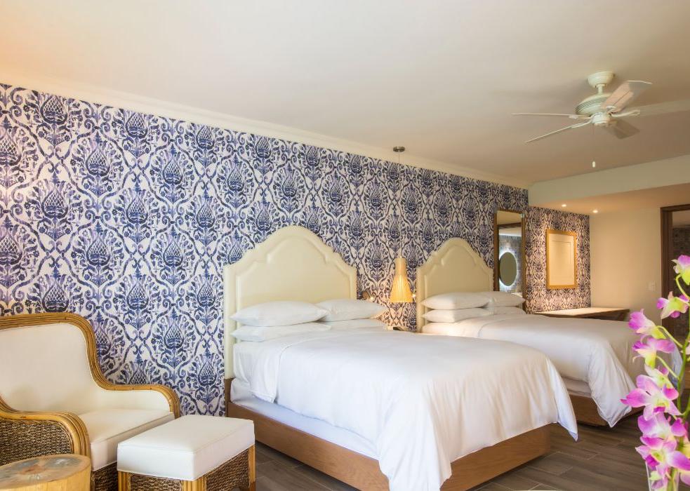 Krystal Grand® Puerto Vallarta Krystal Grand® Puerto Vallarta