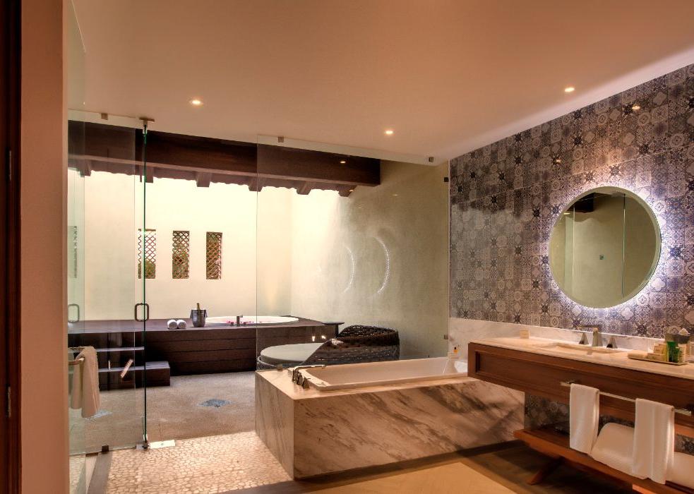 Krystal Grand® Puerto Vallarta Krystal Grand® Puerto Vallarta