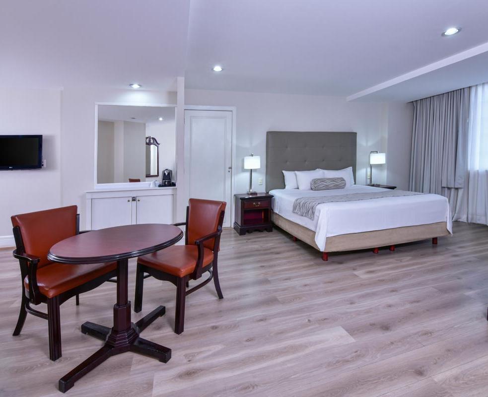 Krystal® Satélite María Bárbara Ciudad de México Krystal® Satélite María Bárbara Ciudad de México