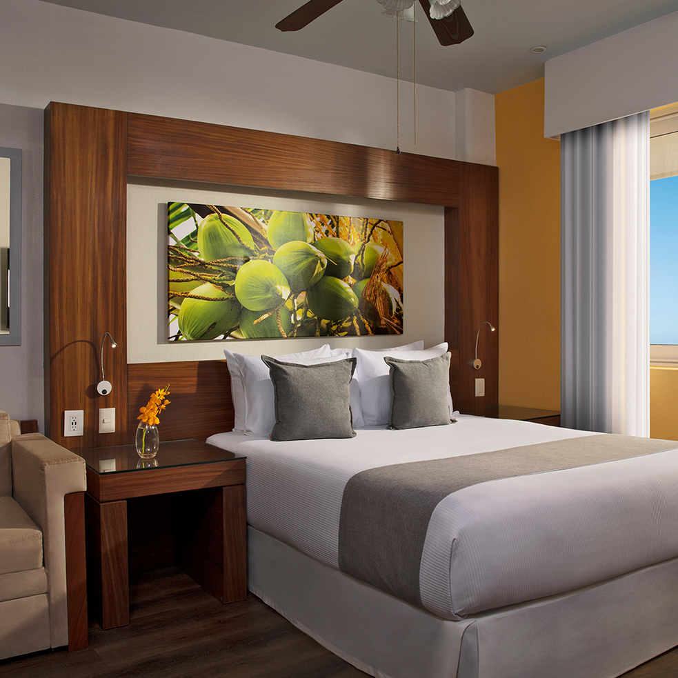 Krystal Grand® Nuevo Vallarta Krystal Grand® Nuevo Vallarta