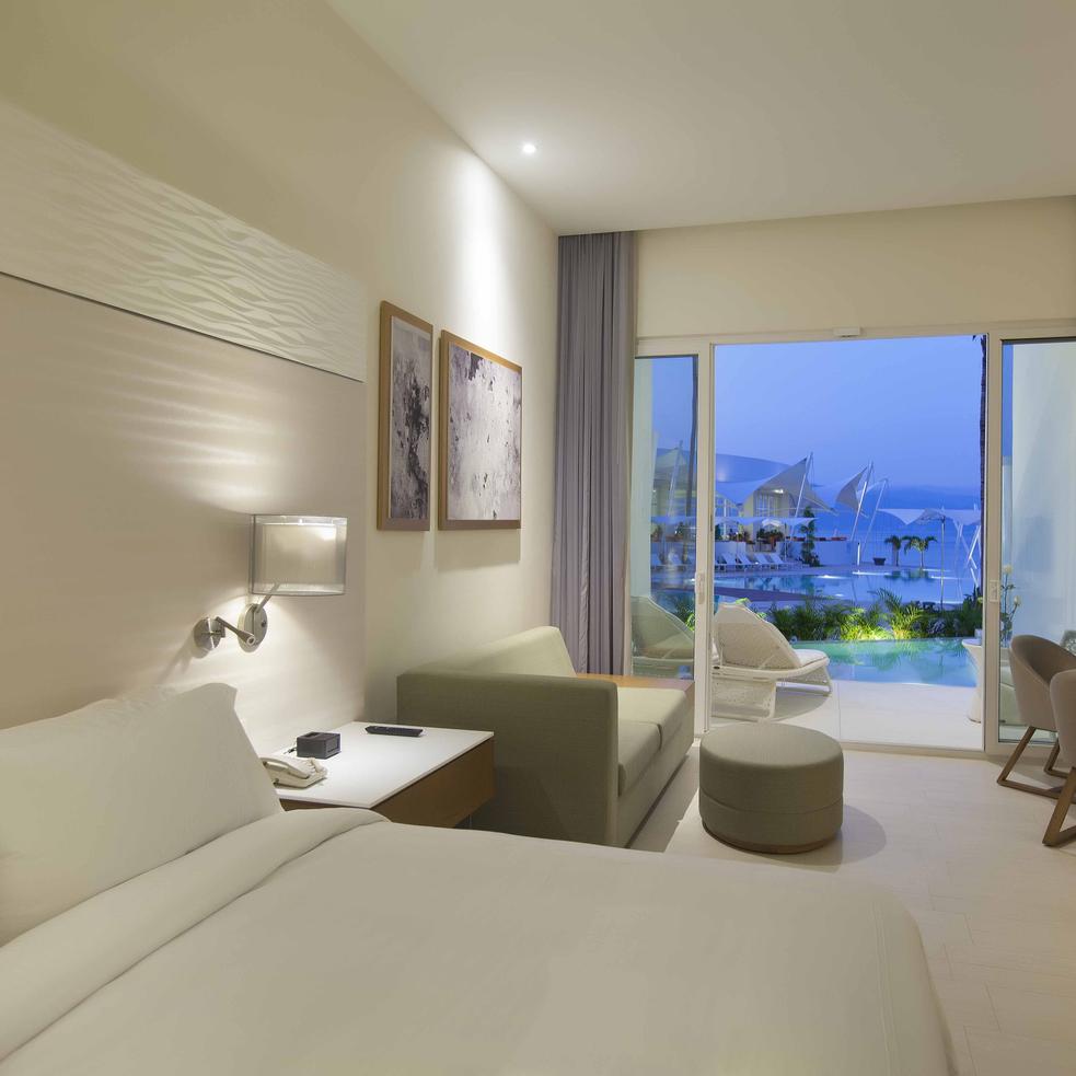 Krystal Grand® Puerto Vallarta Krystal Grand® Puerto Vallarta