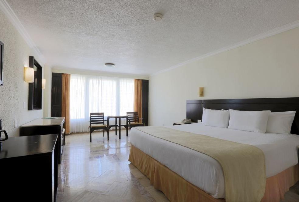 Krystal® Cancún Krystal® Cancún