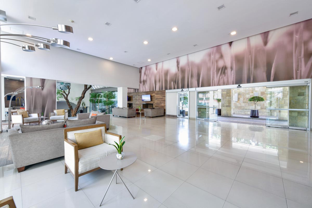  Krystal Hotels & Resorts